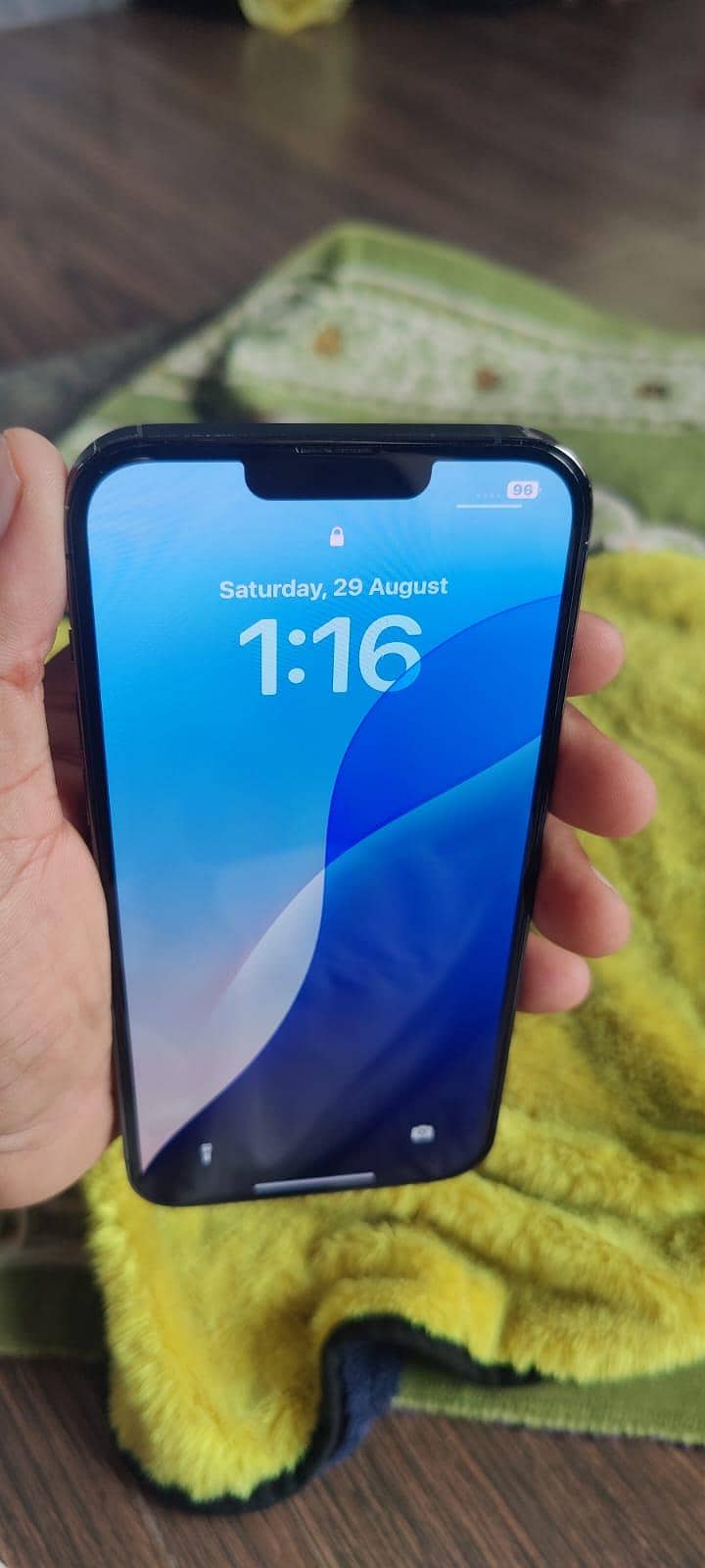 Apple iPhone 13 Pro Max 4