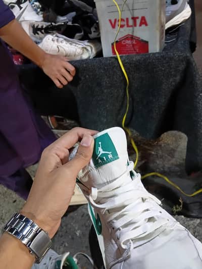 10/ 10 shoes