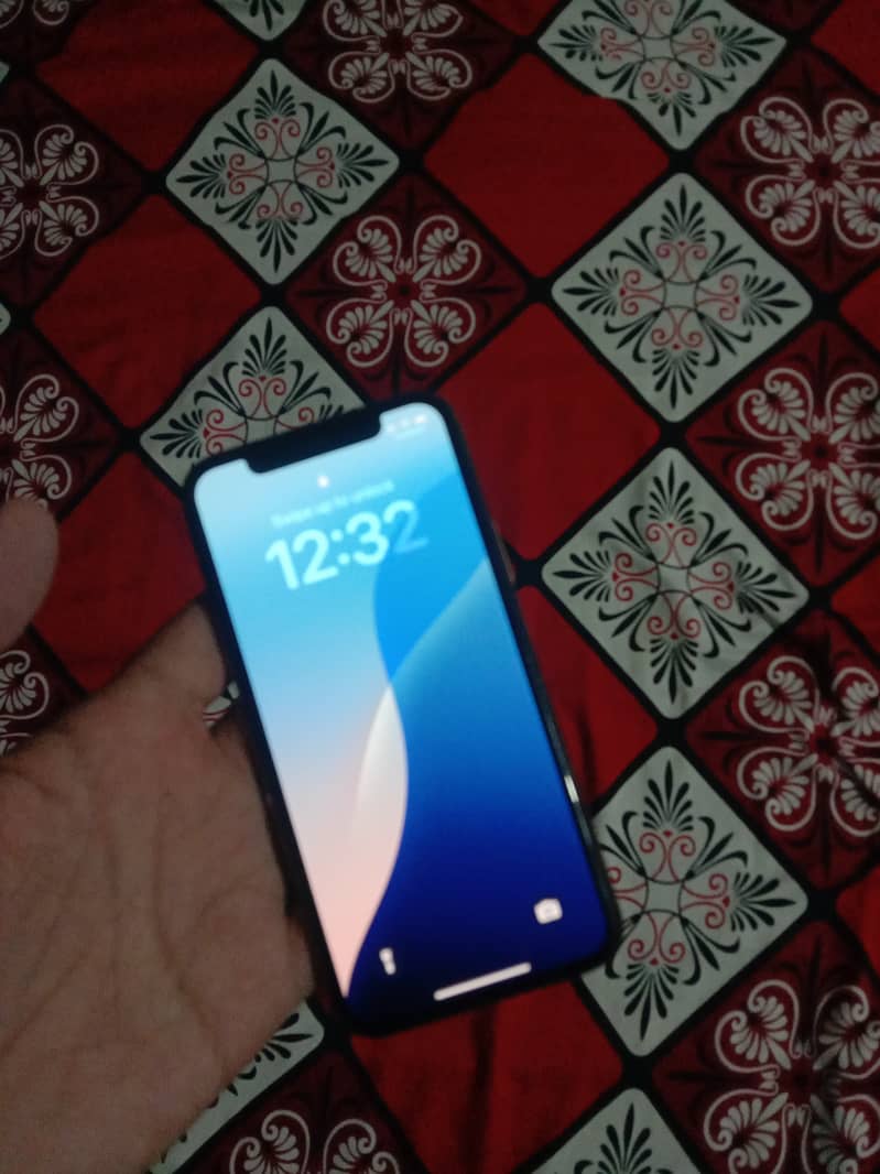 Apple iPhone 11 Pro 1