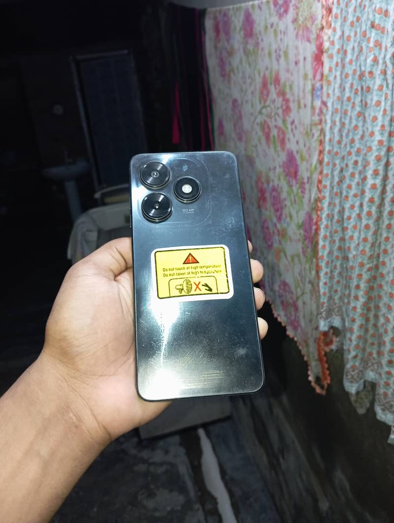 Tecno Spark 20 2