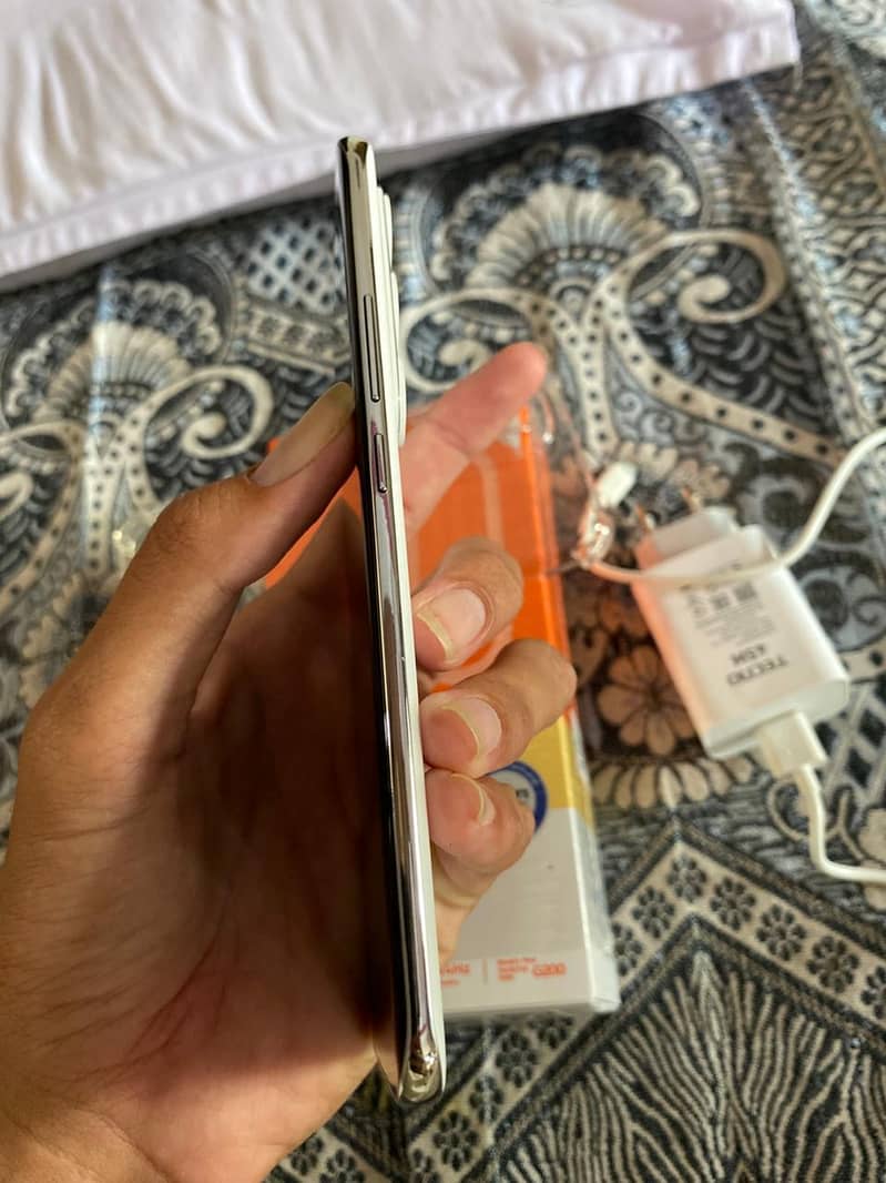 spark 40 pro 2