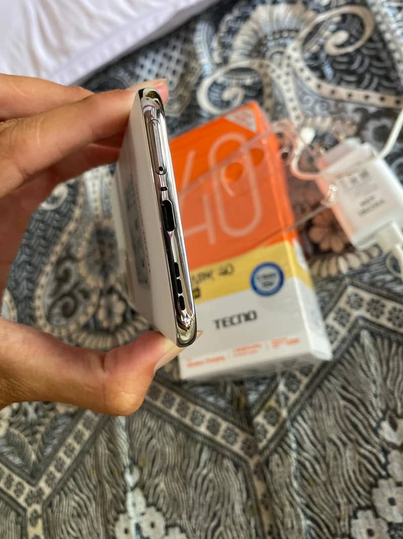 spark 40 pro 5