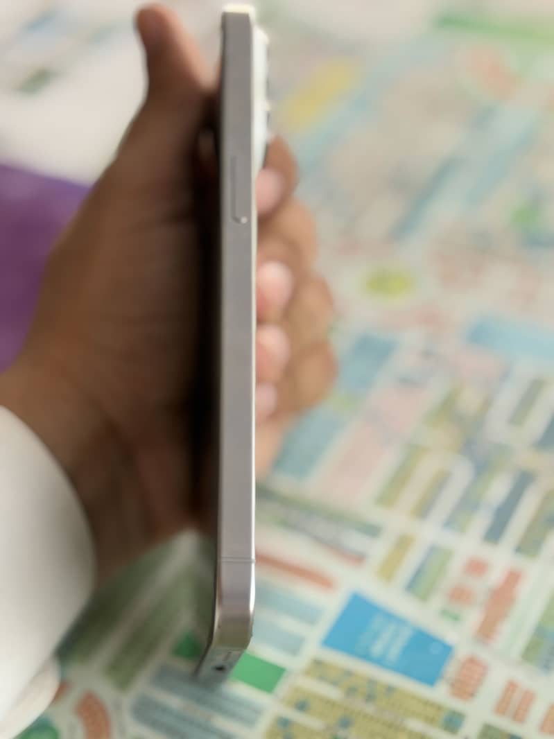 Apple iPhone 15 Pro Max 7