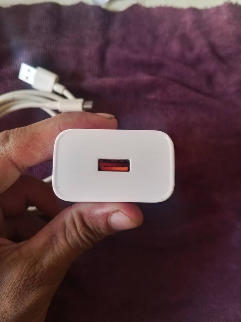 Box Charger 1