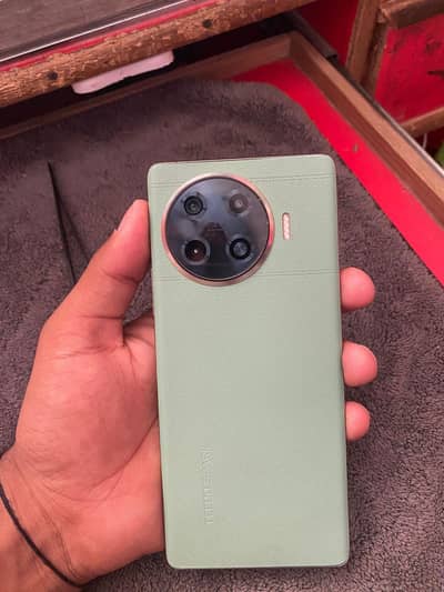 Tecno Spark 20 Pro Plus