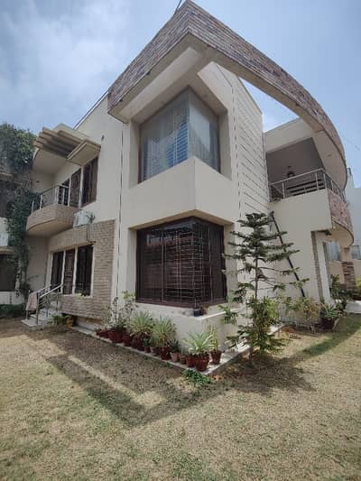 IDEAL LOCATION 625 SQUARE YARD CORNER HOUSE FOR SALE IN SECTOR W GULSHAN E MAYMAR KARACHI