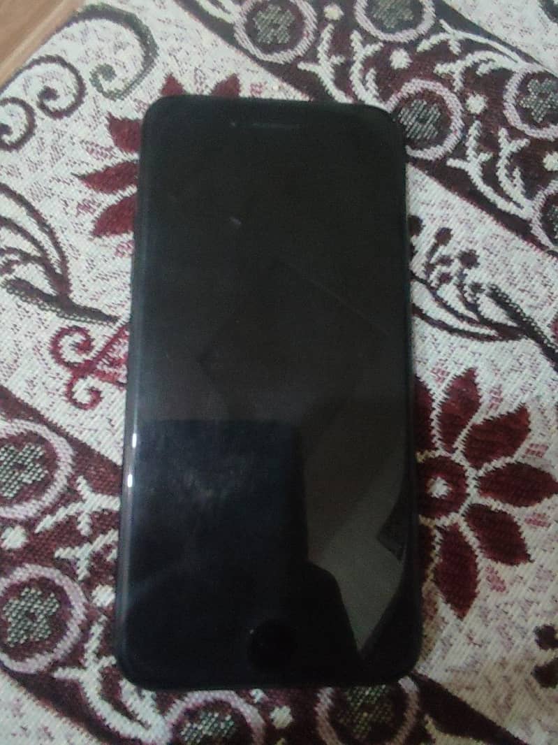 Apple iPhone SE 0