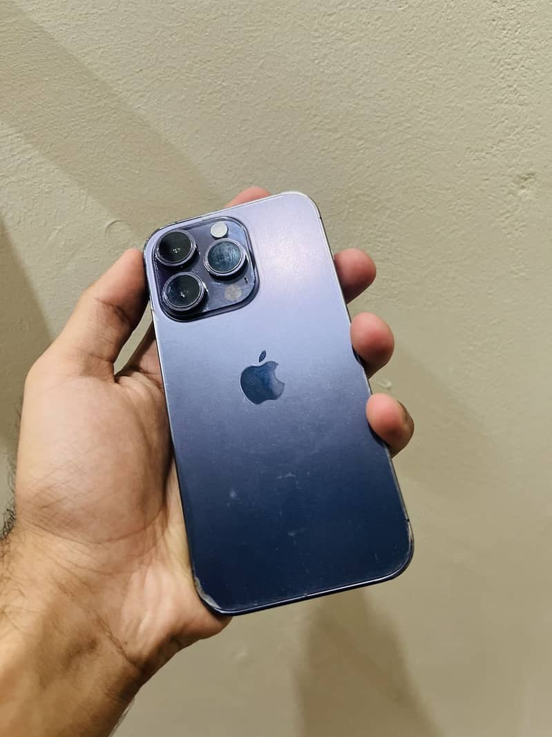 Apple iPhone 14 Pro 0