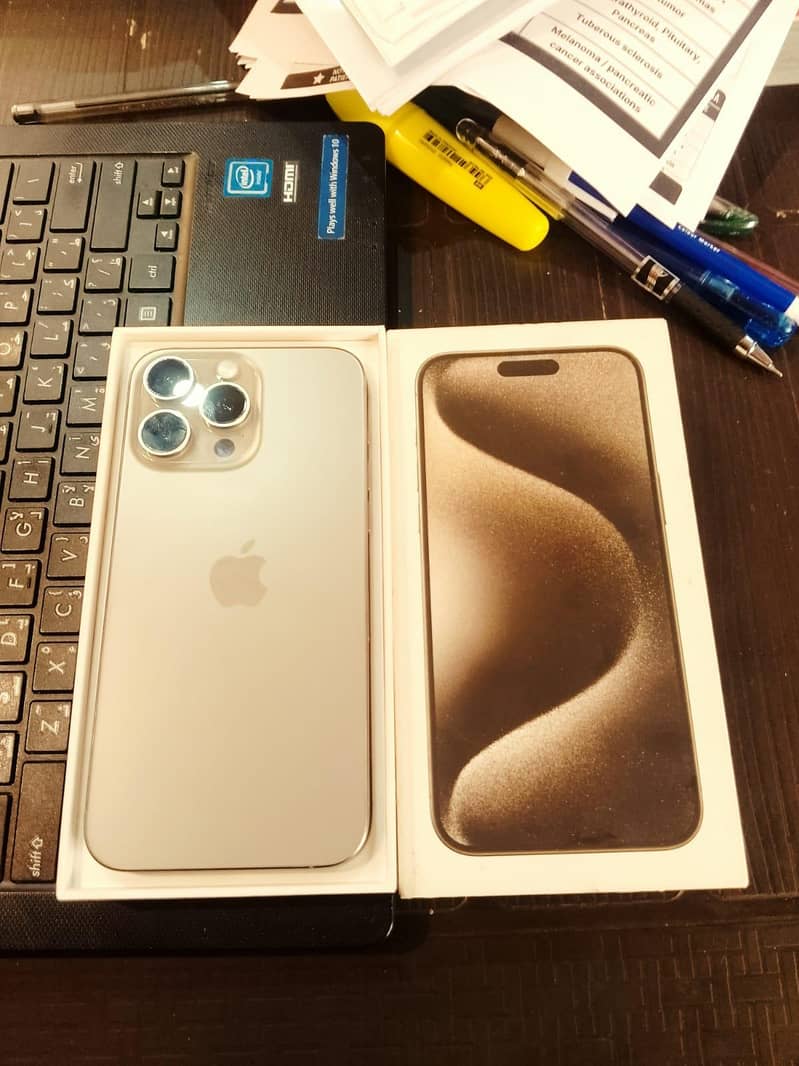 Apple iPhone 15 Pro Max 0