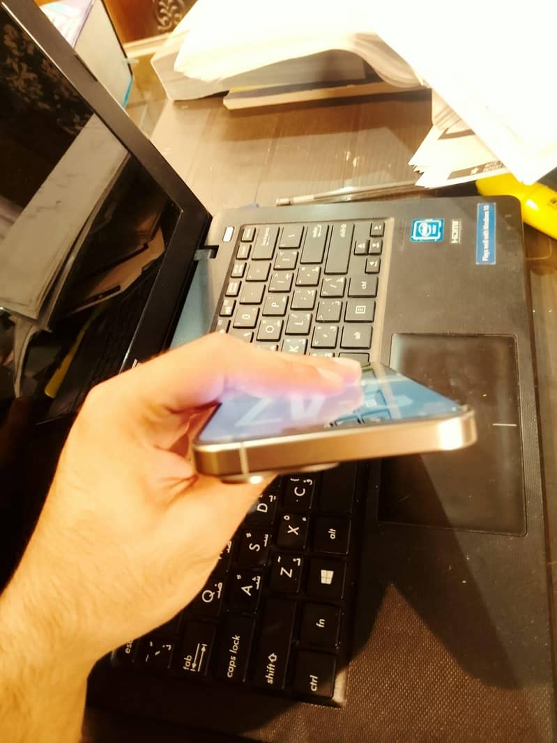 Apple iPhone 15 Pro Max 2