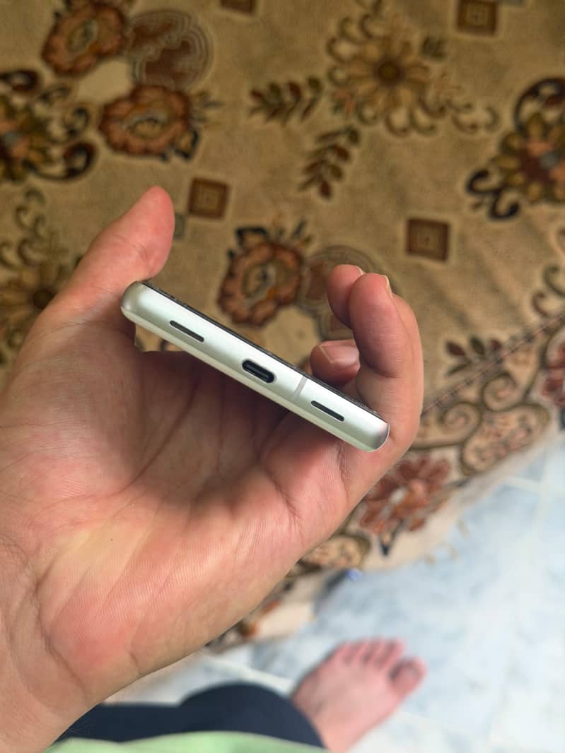 Google Pixel 7a 3
