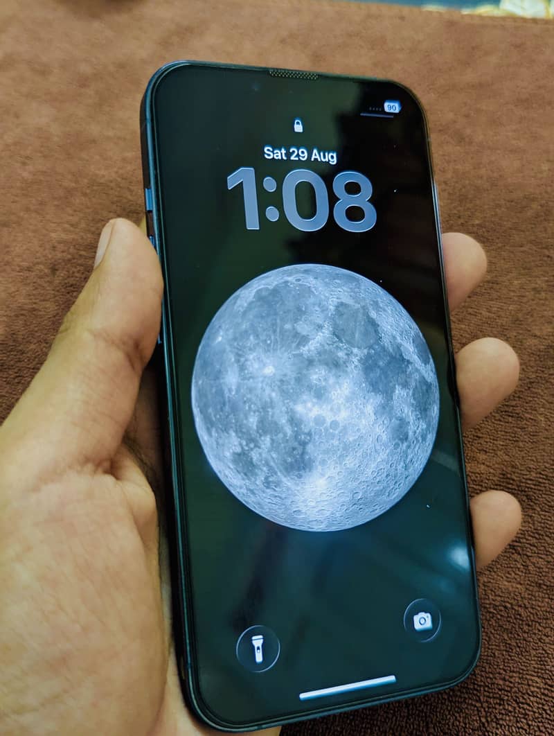 Apple iPhone 13 Pro 0