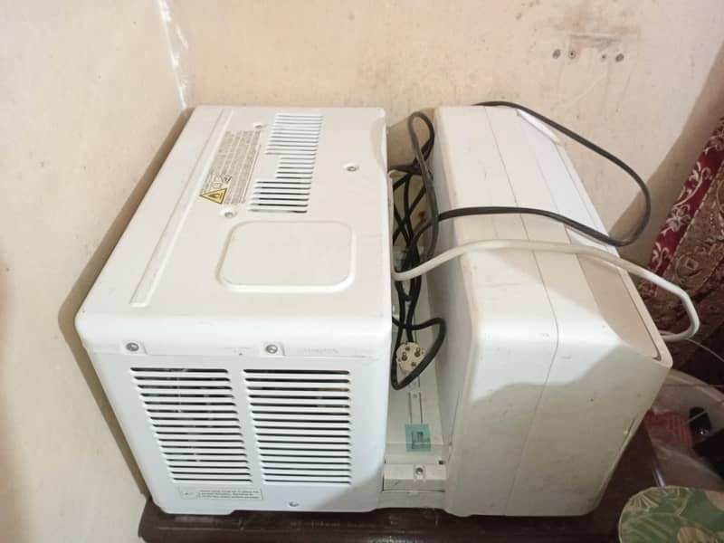 window ac 1