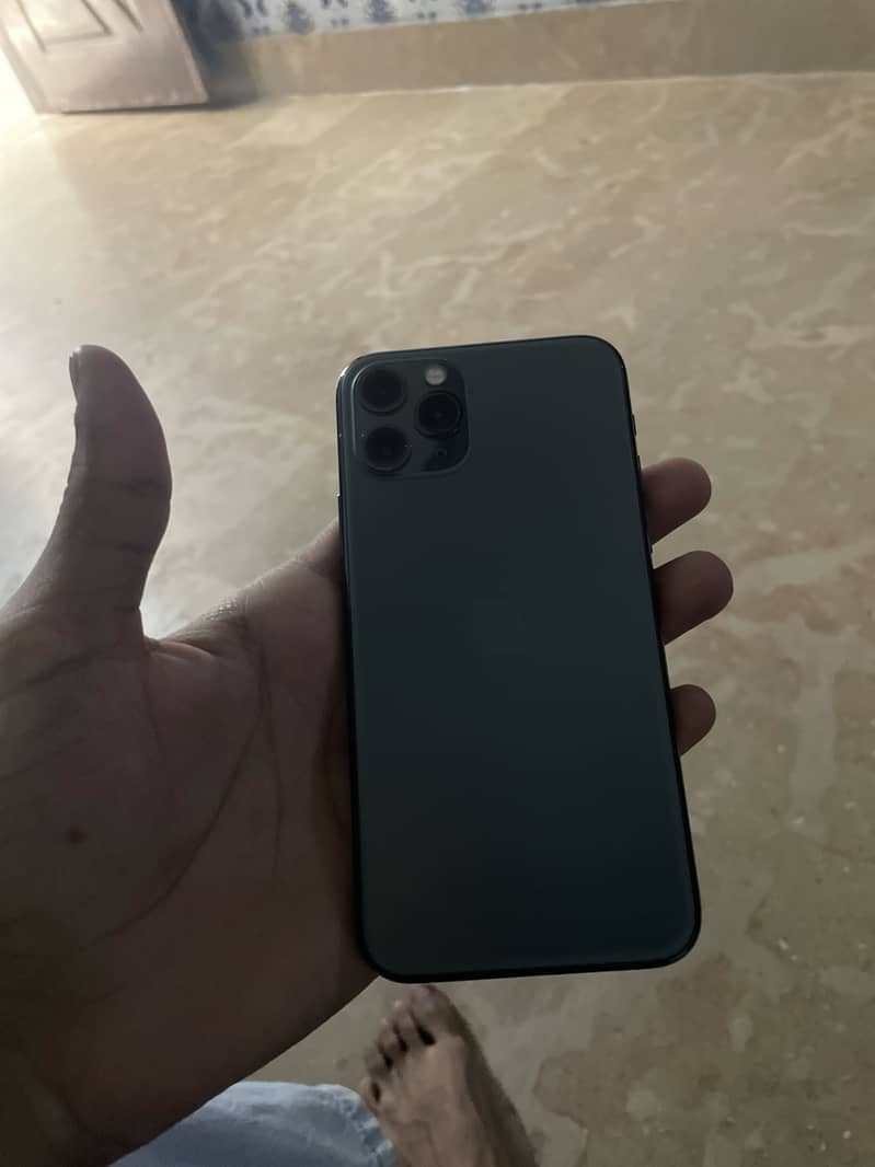 Apple iPhone 11 Pro 6