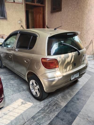 Toyota Vitz 2004