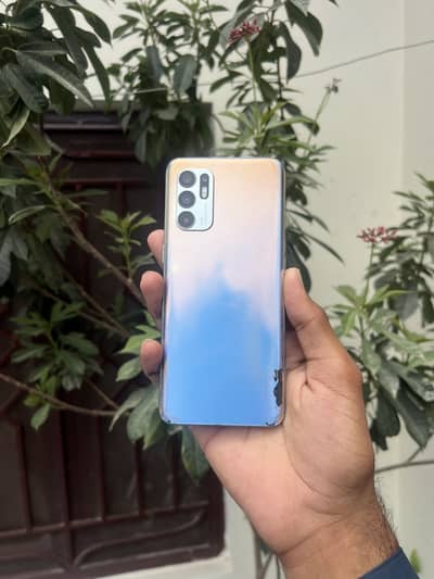 OPPO Reno6