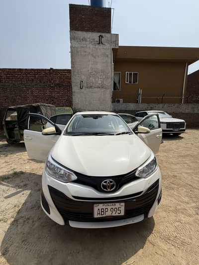 Toyota Yaris 2021