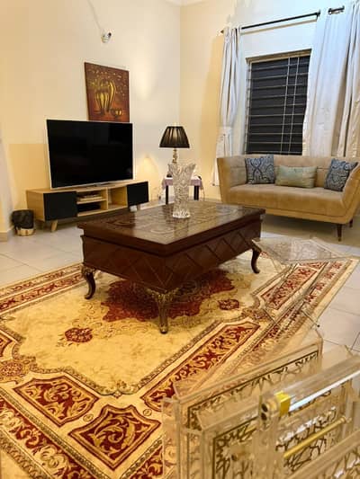 Furnished Corner Villa 200sq yd 3 Bedrooms Luxury Villa is Available FOR RENT. 8km from Entrance of BTK. 3 Bed DDL 1 Kitchen