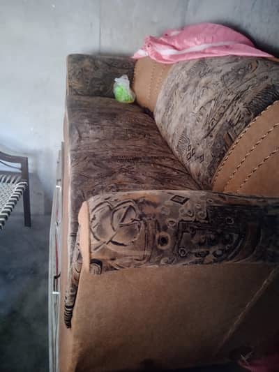 5 seater  sofa in good  condition