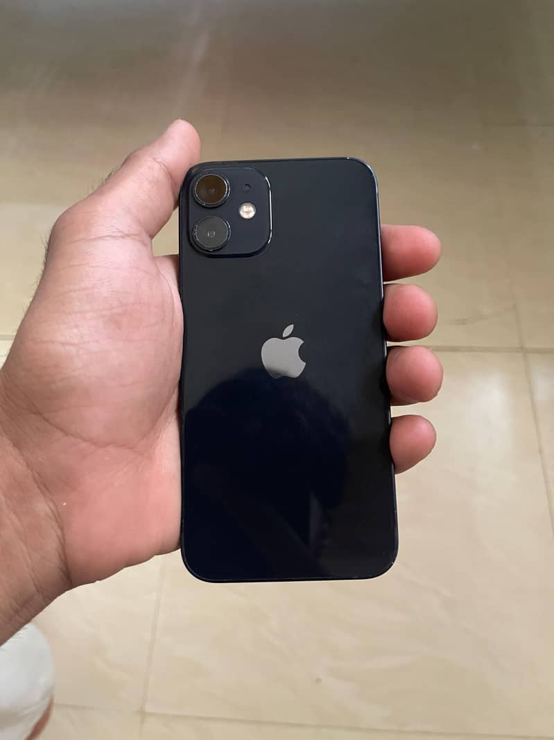Apple iPhone 12 mini 1