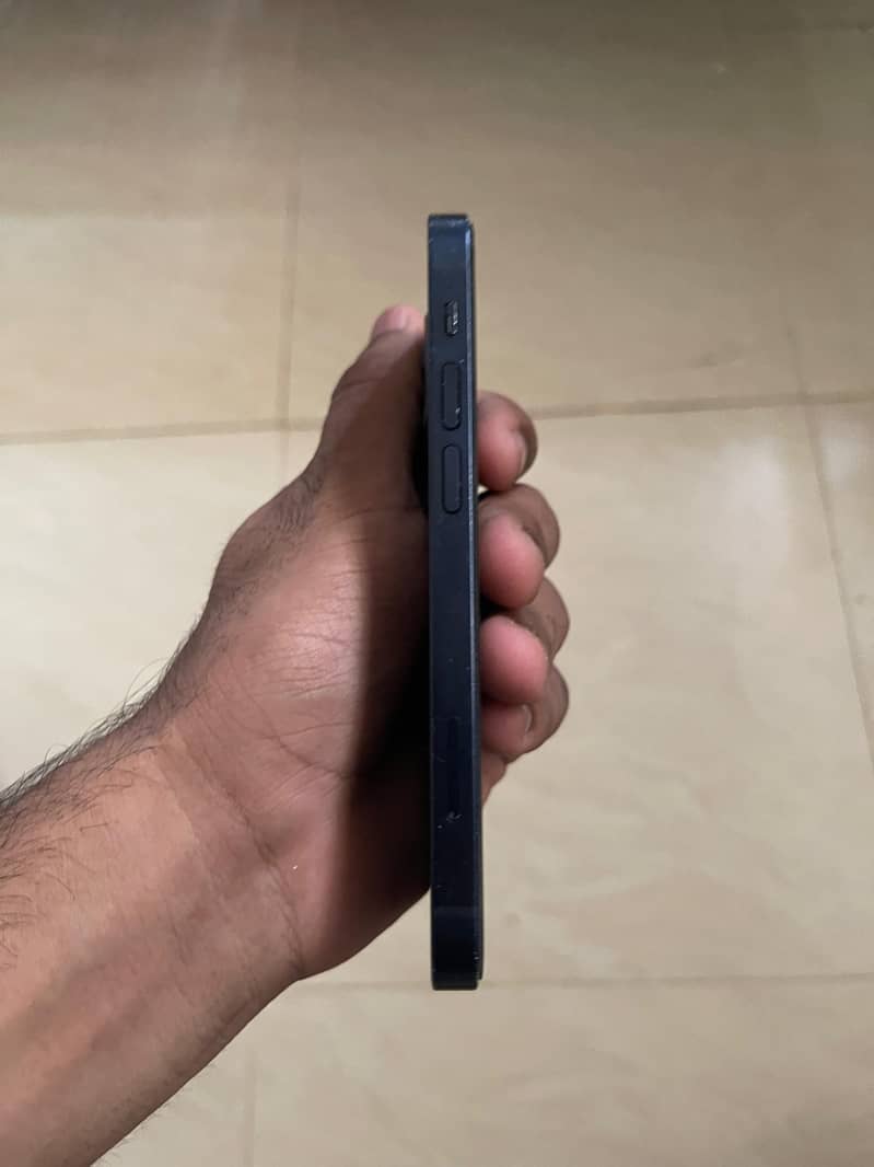 Apple iPhone 12 mini 2