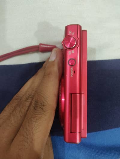 Sumsang MV800 Camera -- Good Condition