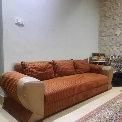 5 Seater Home used Sofa Set