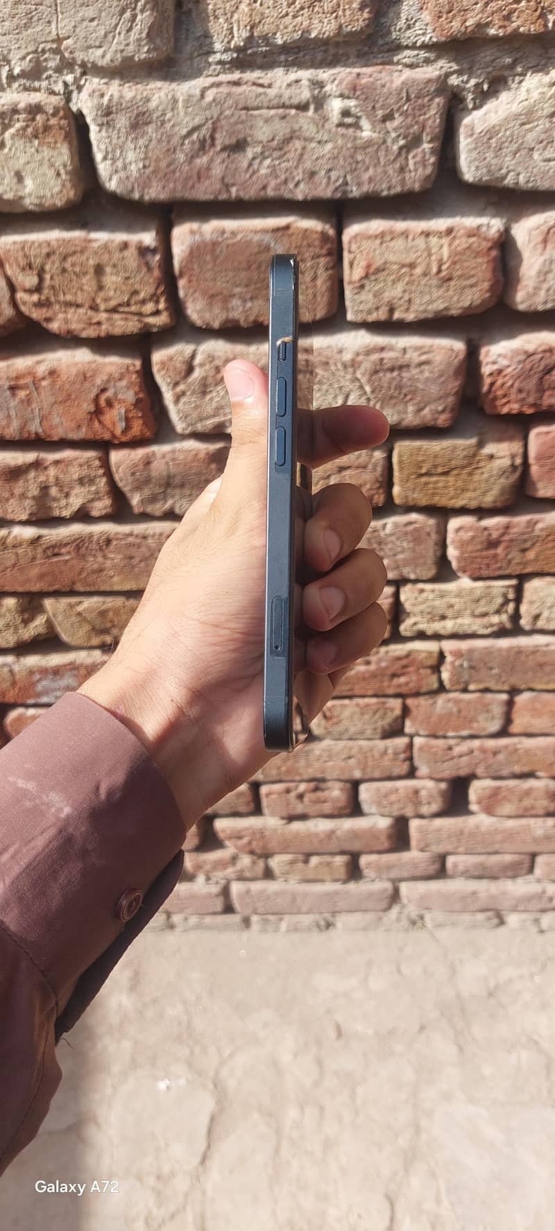 Apple iPhone 13 2