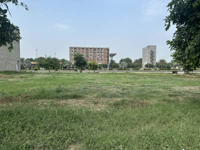 1 Kanal Plot main boulevards all paid for sale Block B New Lahore City Phase 2 ext