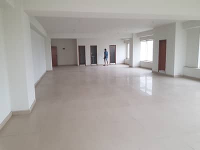 Office for rent at fortune tower main shahra e faisal pechs block 6 karachi