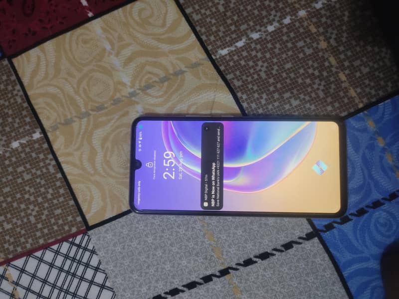 Vivo V21 0