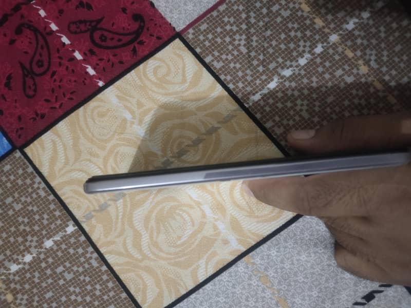 Vivo V21 3