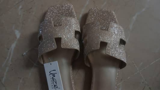 Unze London Fancy Slippers
