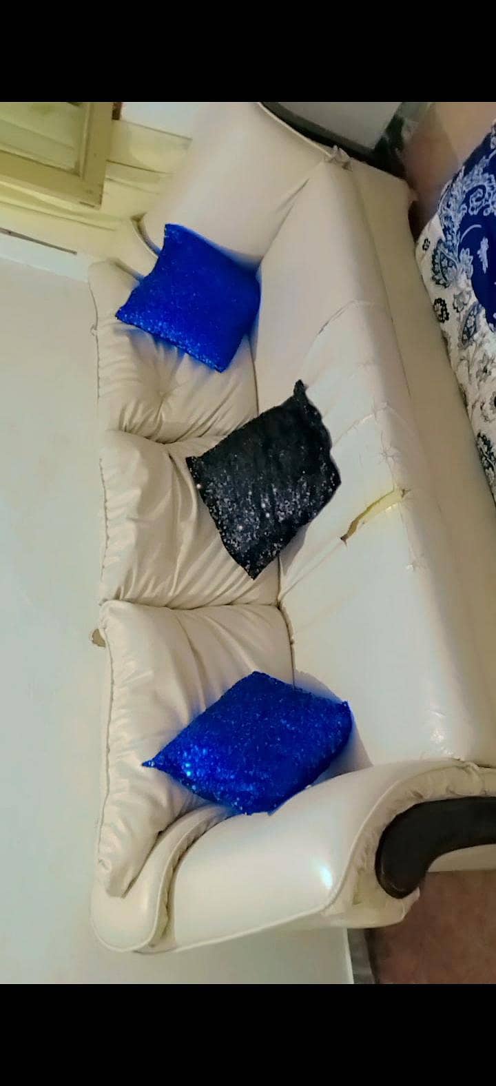7 seater sofa set. 1