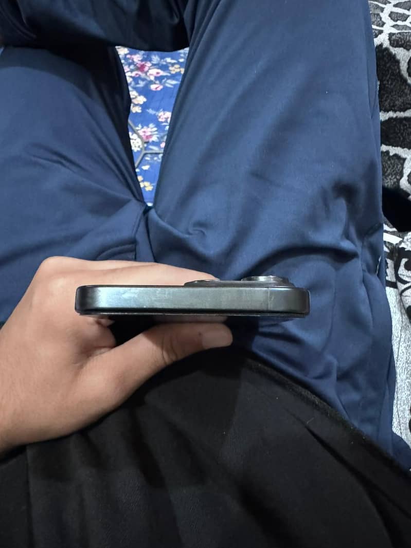 iphone 15 pro max 7