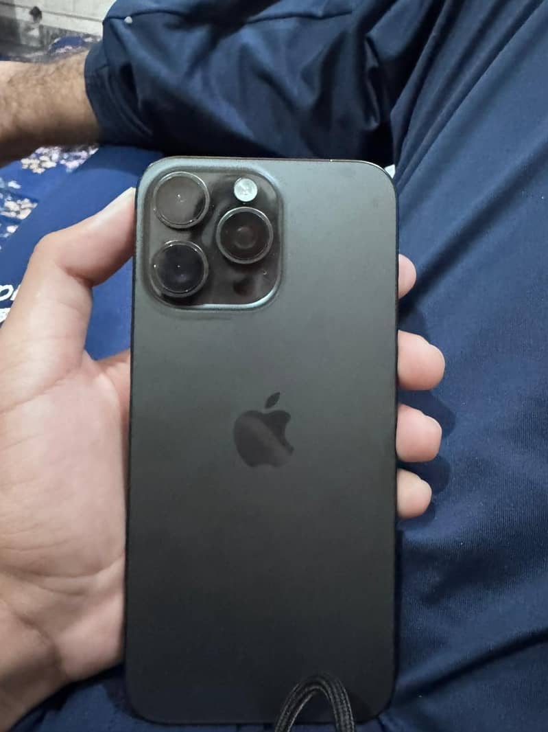 iphone 15 pro max 8