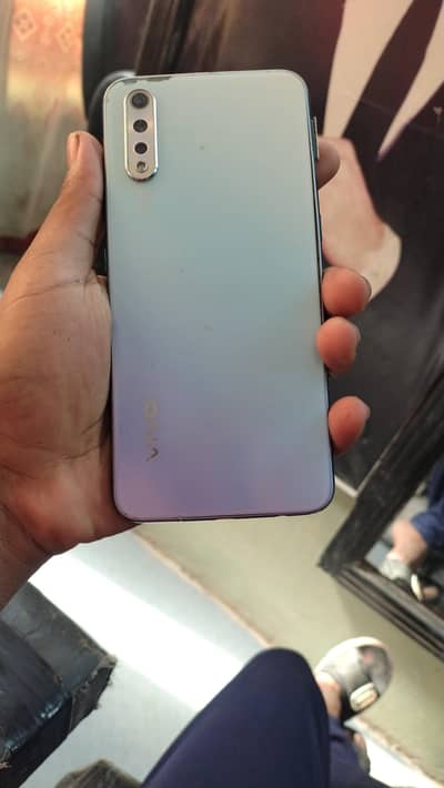 Vivo S1