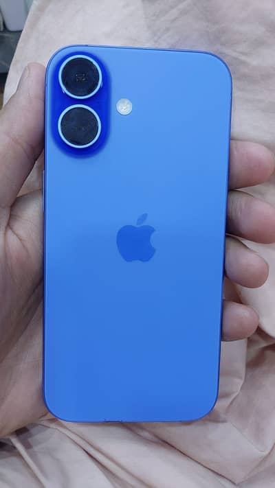 Apple iPhone 16