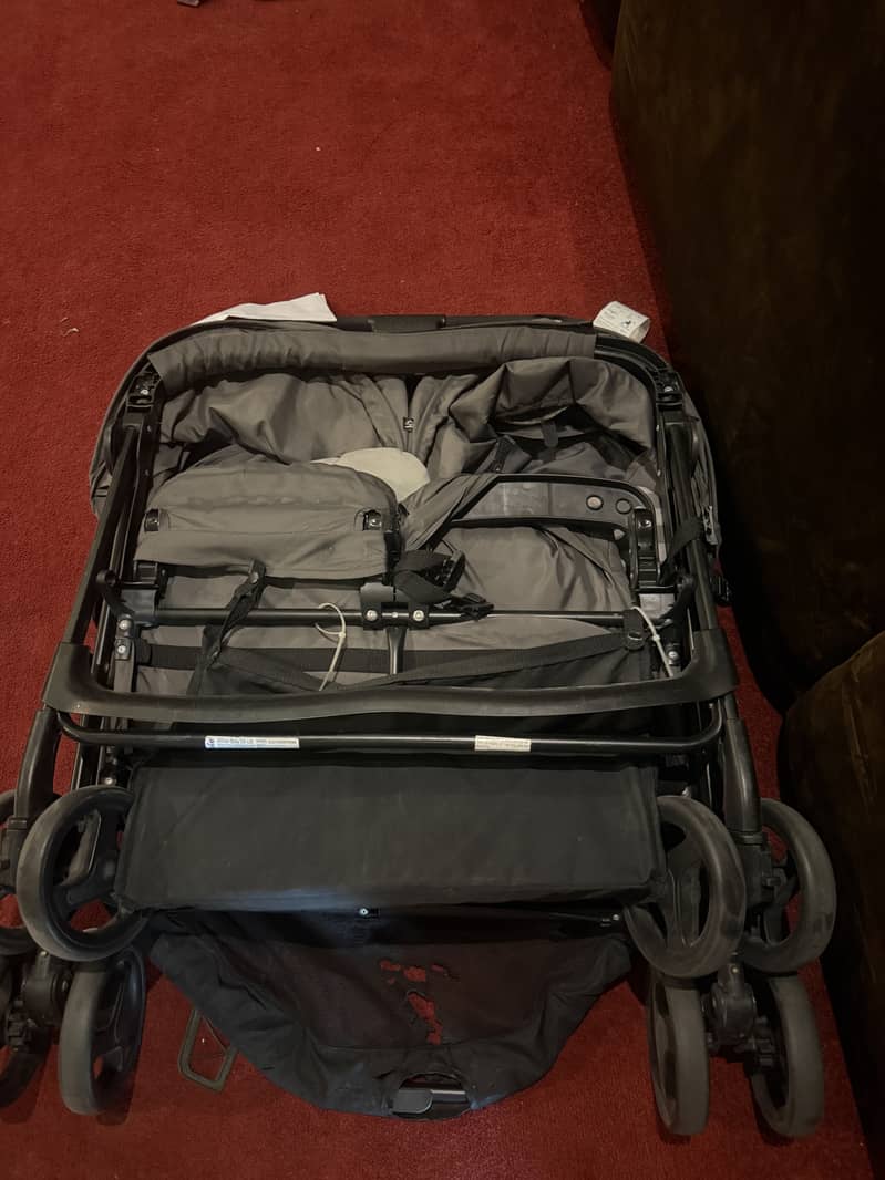 Double pram 0