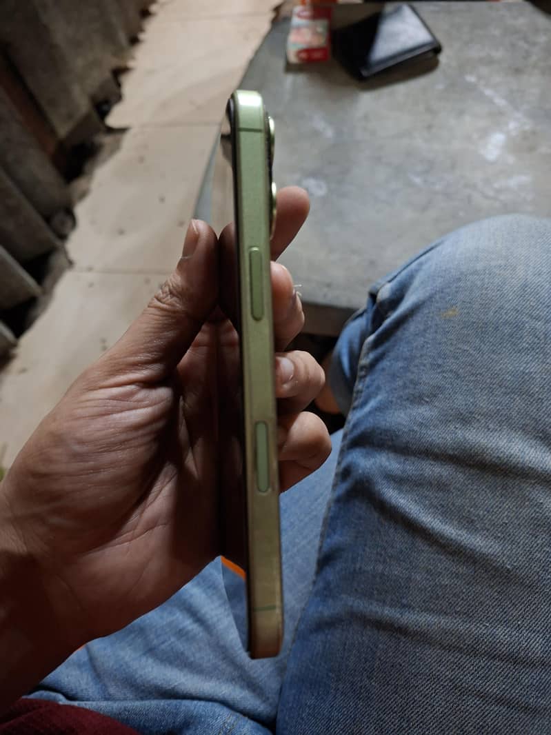 Apple iPhone 17 2