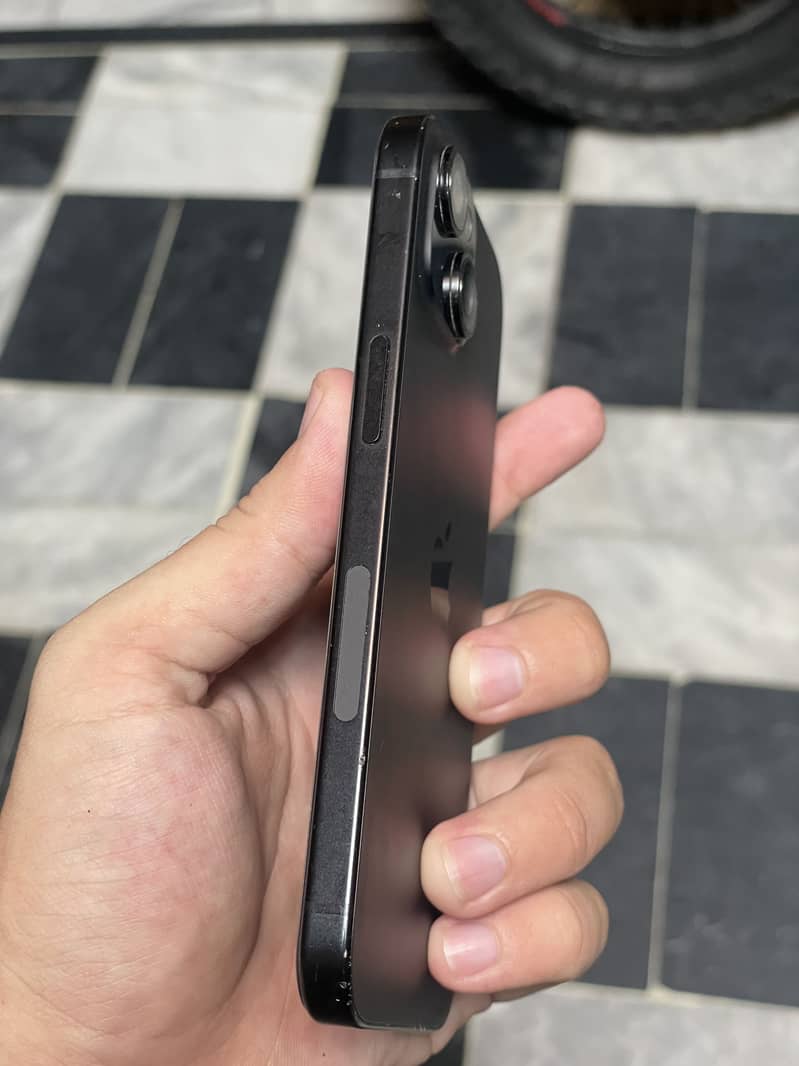 Apple iPhone 15 0