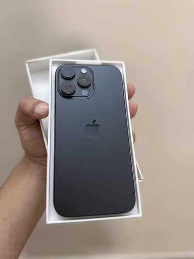 Apple iPhone 16 Pro Max