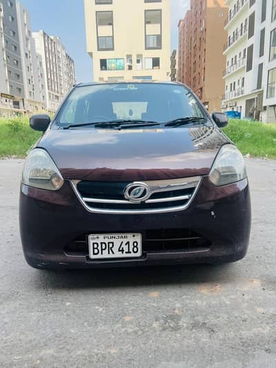 Daihatsu Mira 2012