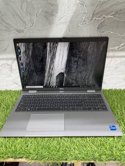 Dell Precision 3560 (i5 11th Gen) (16/256)