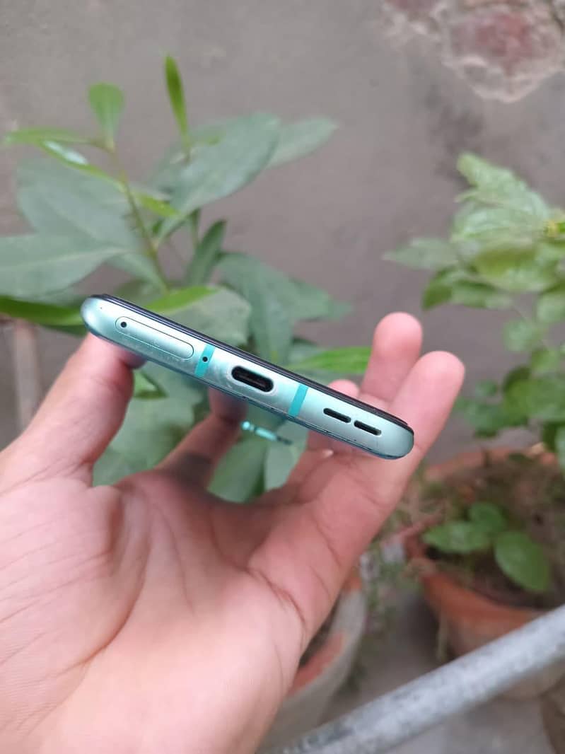 One Plus 8T 5