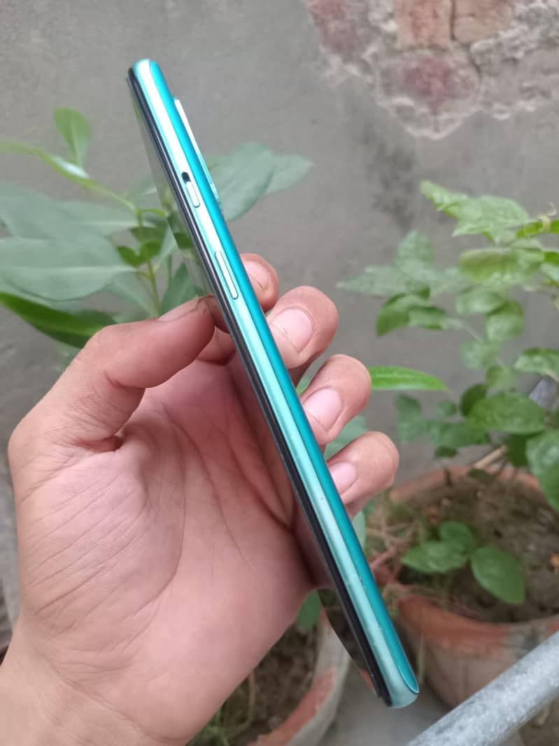 One Plus 8T 6