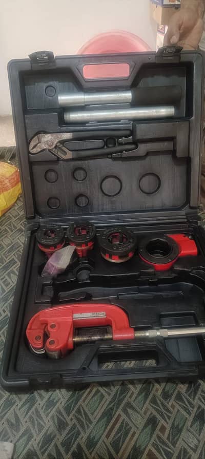 pipe threader cutting