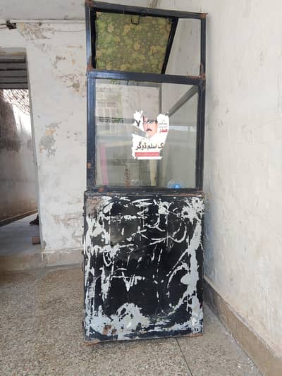 Simple counter in good condition