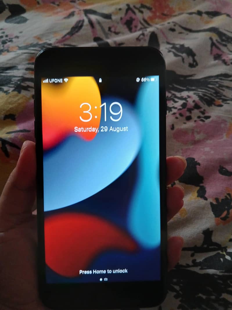 Apple iPhone 7 Plus 3