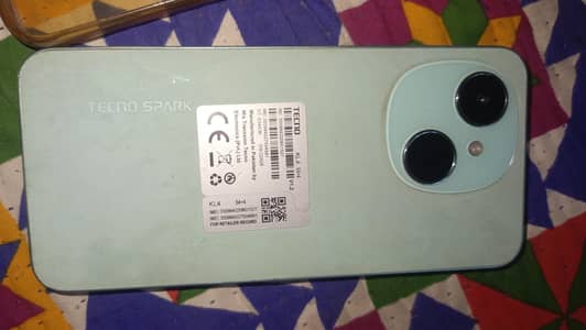 tecno spark go 1  4/64